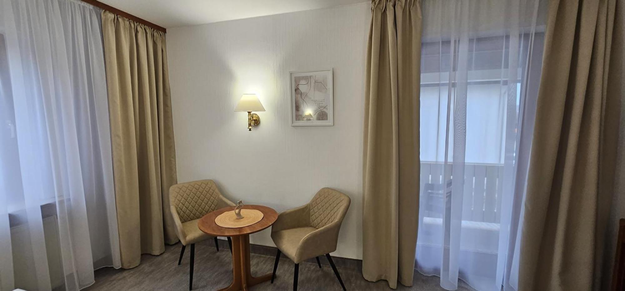 Hotel Garni Vierjahreszeiten Bad Staffelstein Kültér fotó