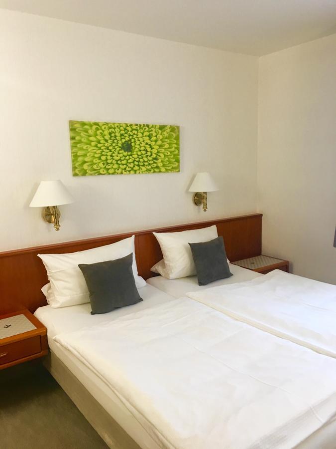 Hotel Garni Vierjahreszeiten Bad Staffelstein Kültér fotó
